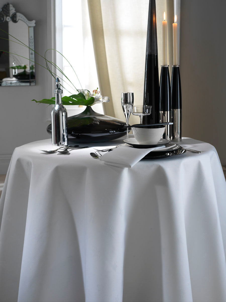 Kudos 100% polyester cotton feel Tablecloths